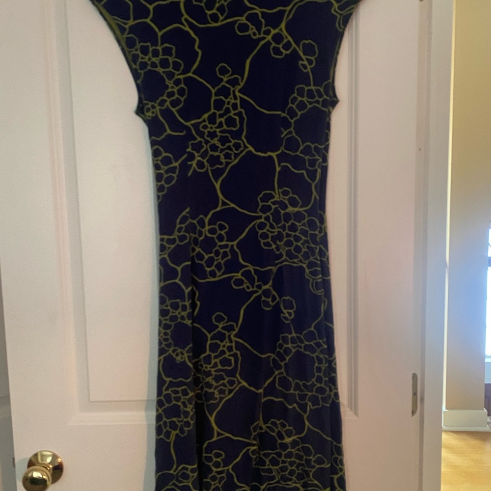Tommy Bahama wrap cap sleeve midi dress. Size Large - Picture 4 of 5